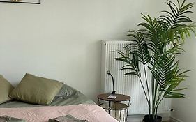 Studio T A 5Mn Euro Airport Avec Terrasse